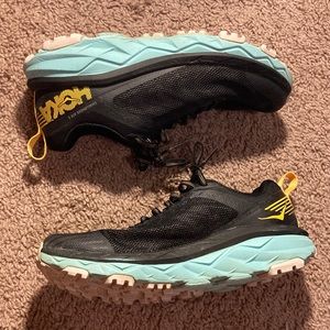 Hoka One One ATR5 running shoes (6.5)